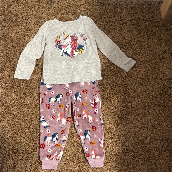 Pajama Set - Picture 7 of 8